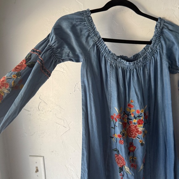 Socialite Denim Blue Embroidered Off The‎ Shoulder Dress Size S Boho Western - Picture 3 of 10